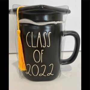Rae Dunn Class of 2022 Mug with Topper